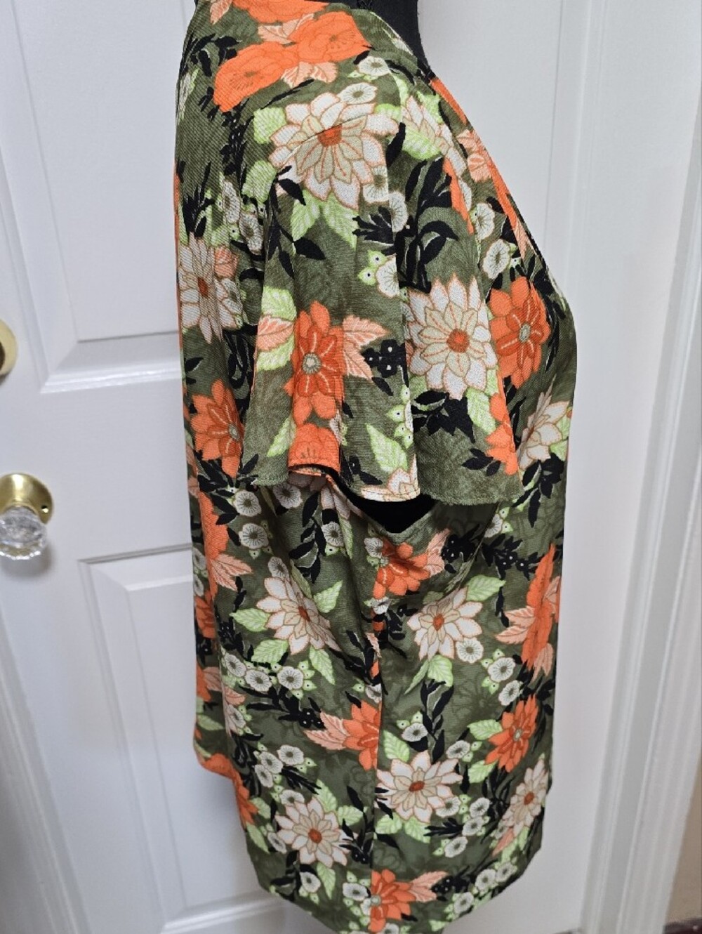 Sag Harbor Floral Wrap Blouse - Olive Green & Orange Size XL - Picture 8 of 9